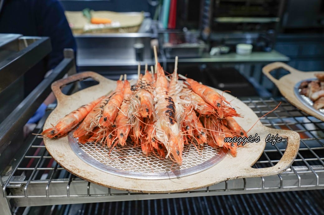 台北寒舍艾美酒店探索廚房|推薦必吃松葉蟹吃到飽，台北五星級飯店自助餐超狂！