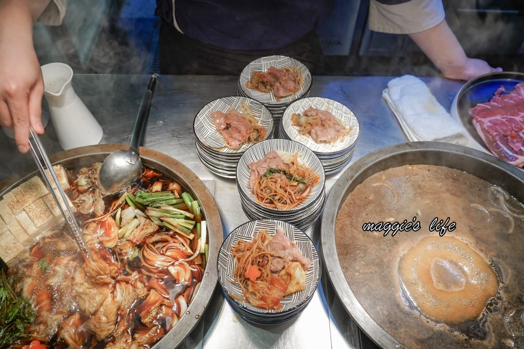 台北寒舍艾美酒店探索廚房|推薦必吃松葉蟹吃到飽，台北五星級飯店自助餐超狂！