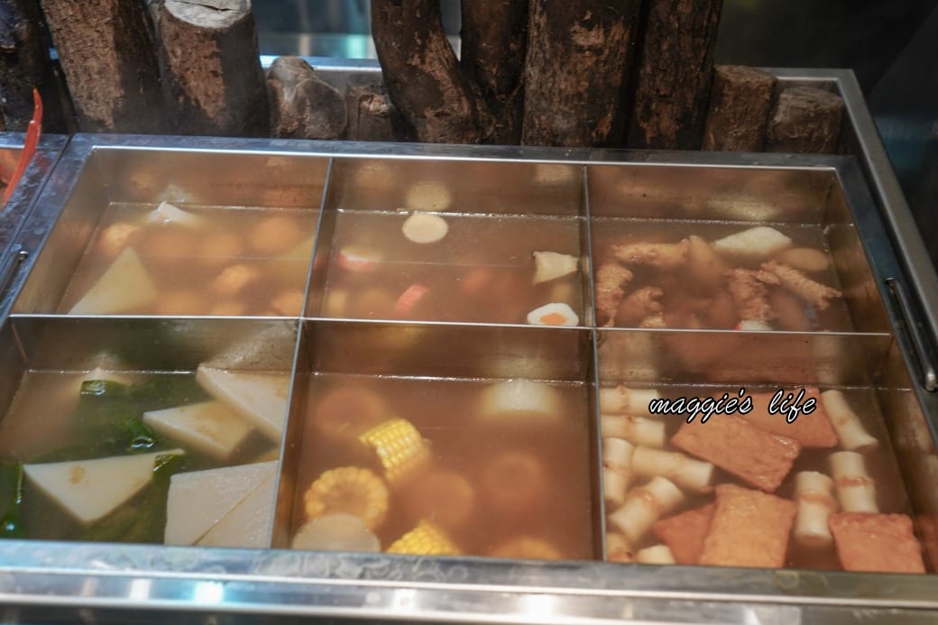 台北寒舍艾美酒店探索廚房|推薦必吃松葉蟹吃到飽，台北五星級飯店自助餐超狂！