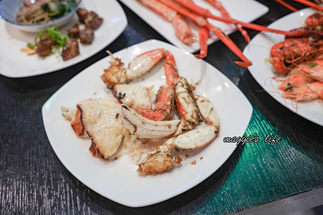 台北寒舍艾美酒店探索廚房|推薦必吃松葉蟹吃到飽，台北五星級飯店自助餐超狂！