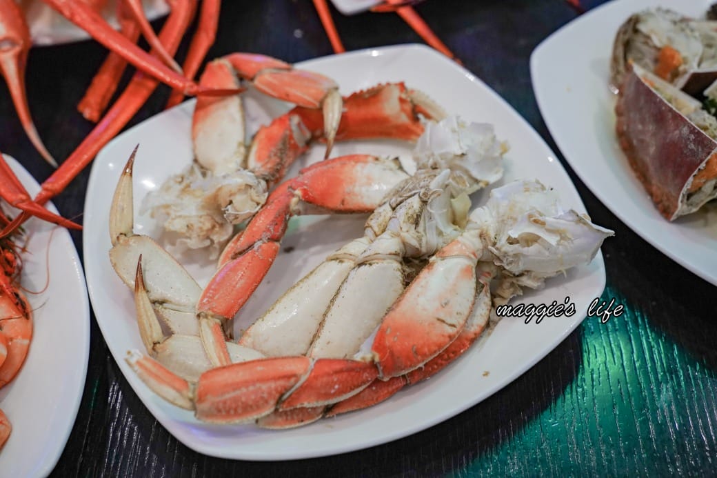 台北寒舍艾美酒店探索廚房|推薦必吃松葉蟹吃到飽，台北五星級飯店自助餐超狂！