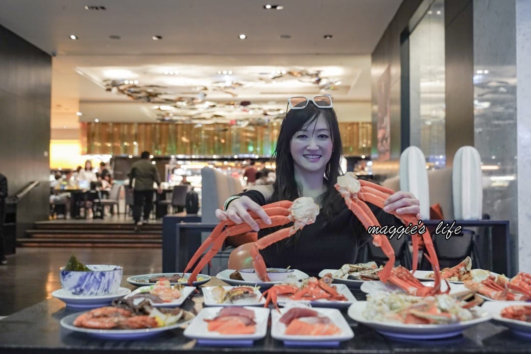 台北寒舍艾美酒店探索廚房|推薦必吃松葉蟹吃到飽，台北五星級飯店自助餐超狂！