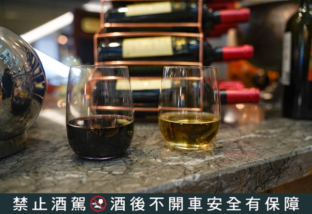 台北福華大飯店｜彩虹座自助餐吃到飽，義大利美食節17區新菜色，生蠔鮑魚螃蟹現煎牛排生牛肉，紅白酒啤酒香檳無限暢飲，價位菜色大公開！