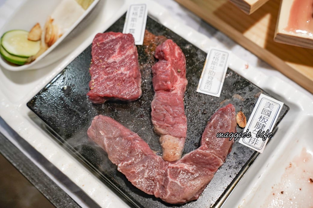 凱恩斯岩燒牛排｜400度火燒岩石，約會生日聚餐牛排餐廳推薦