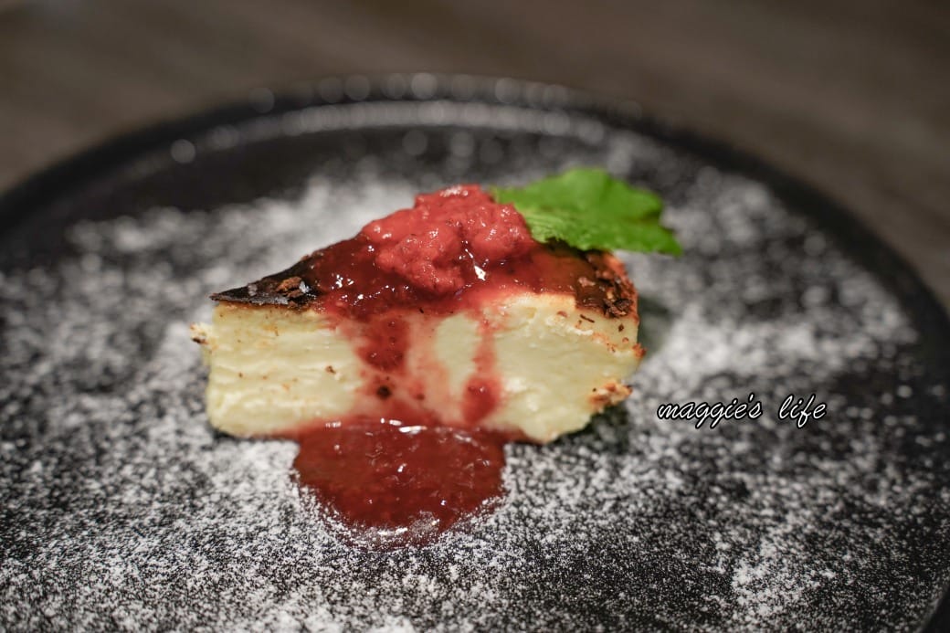 凱恩斯岩燒牛排｜400度火燒岩石，約會生日聚餐牛排餐廳推薦