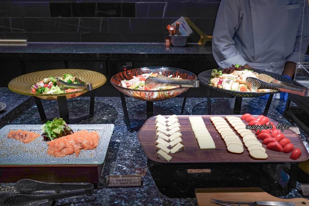 島語自助餐廳，超級難訂，還是要吃！到底要怎麼訂！