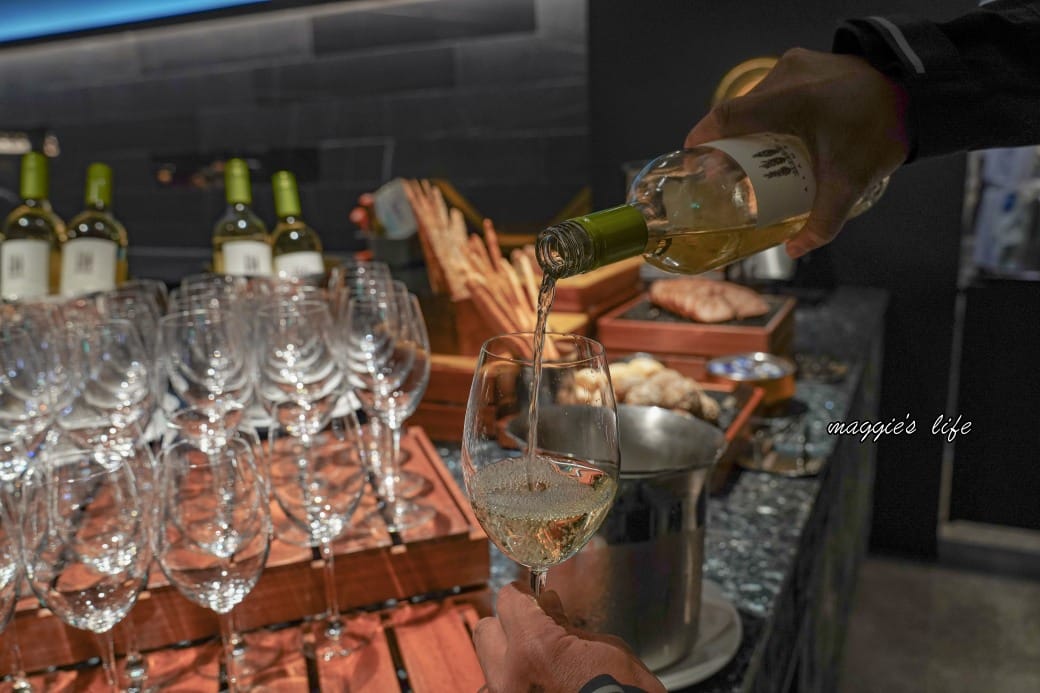 島語自助餐廳，超級難訂，還是要吃！到底要怎麼訂！