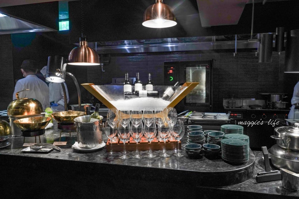 島語自助餐廳，超級難訂，還是要吃！到底要怎麼訂！