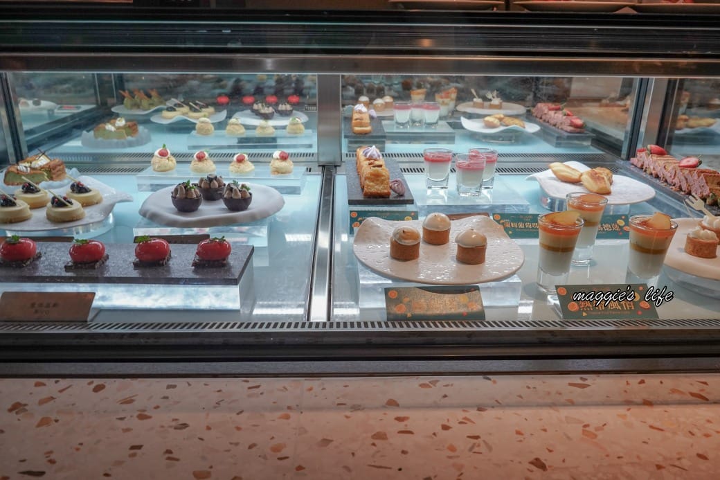 島語自助餐廳，超級難訂，還是要吃！到底要怎麼訂！