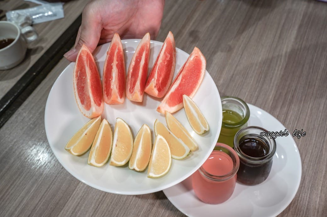 台北饗犇牛排館｜洛基飯店南京館二樓，只要339起就吃得到品質很好的牛排、披薩、熟食、沙拉吃到飽