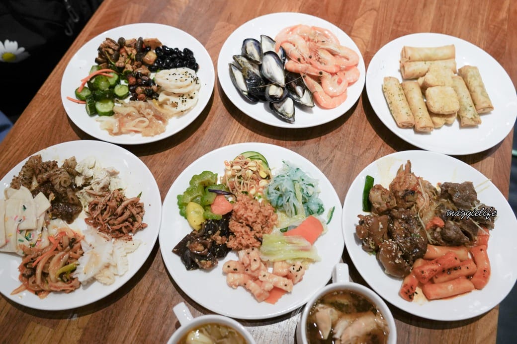 台北德立莊酒店魅麗海中庭餐廳，西門町398元飯店吃到飽，牛排沙拉吧