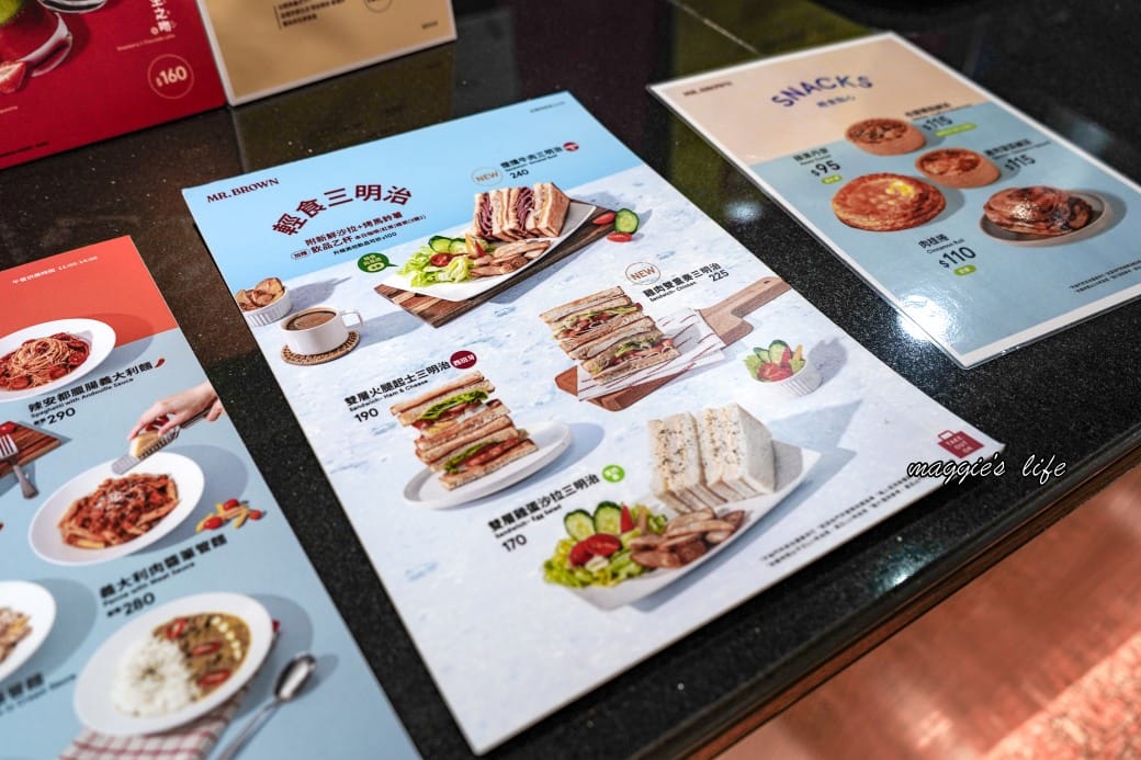 Mr. Brown 伯朗咖啡館礁溪店，森林系歐式莊園大片落地窗還有游泳池，藏在小路之中的世外桃源秘境咖啡廳