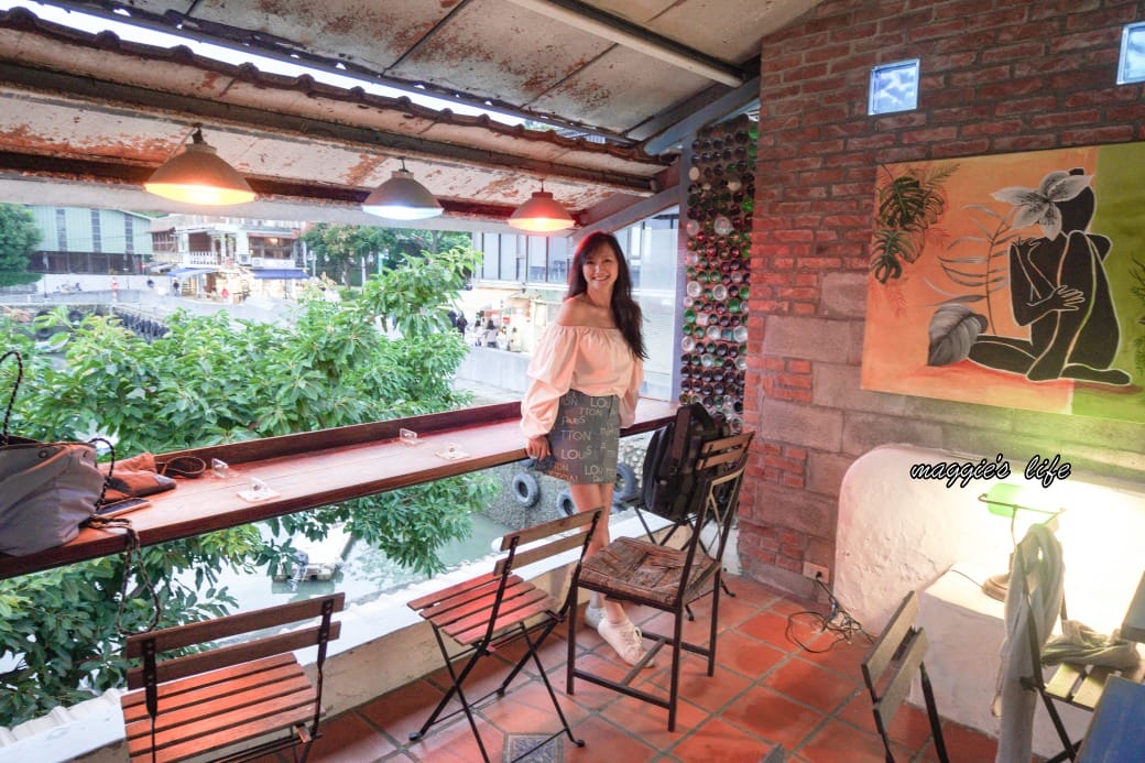 天使熱愛的生活咖啡廳，淡水老街隱藏版咖啡廳，看海景看夕陽聊天的好地方