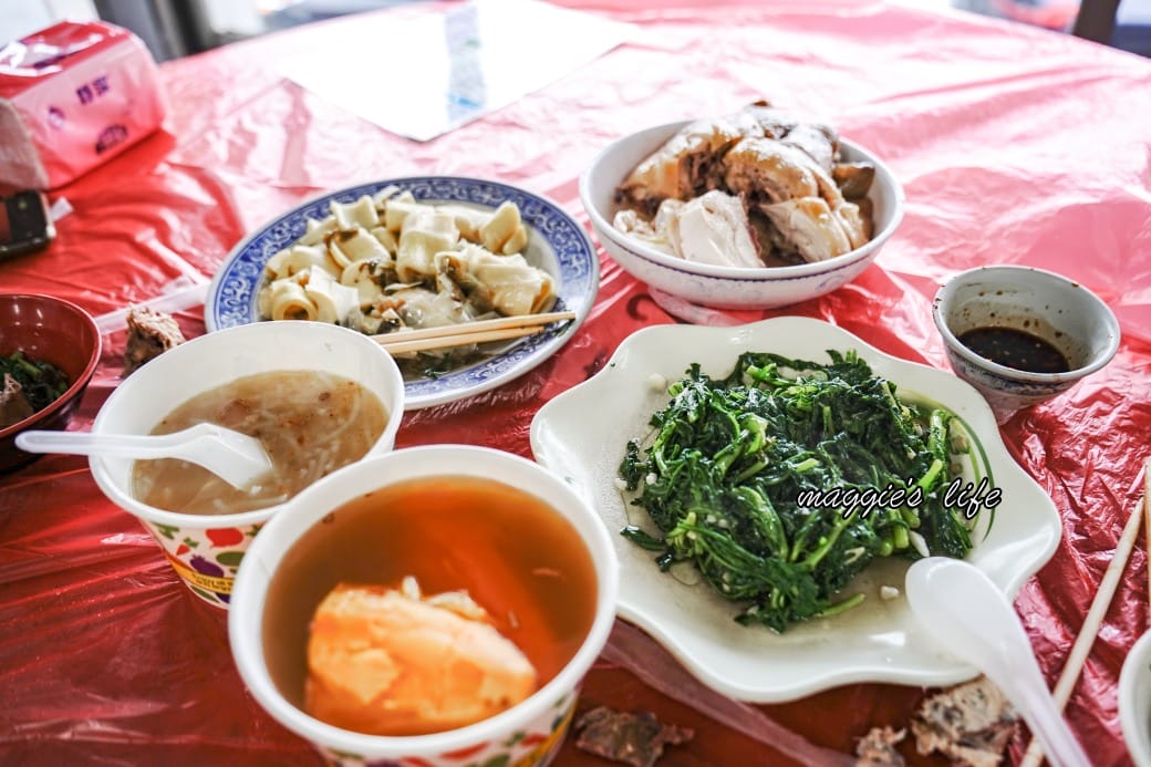 陽明山青菜園，竹子湖旁土雞美食推薦，天天大爆滿（菜單）