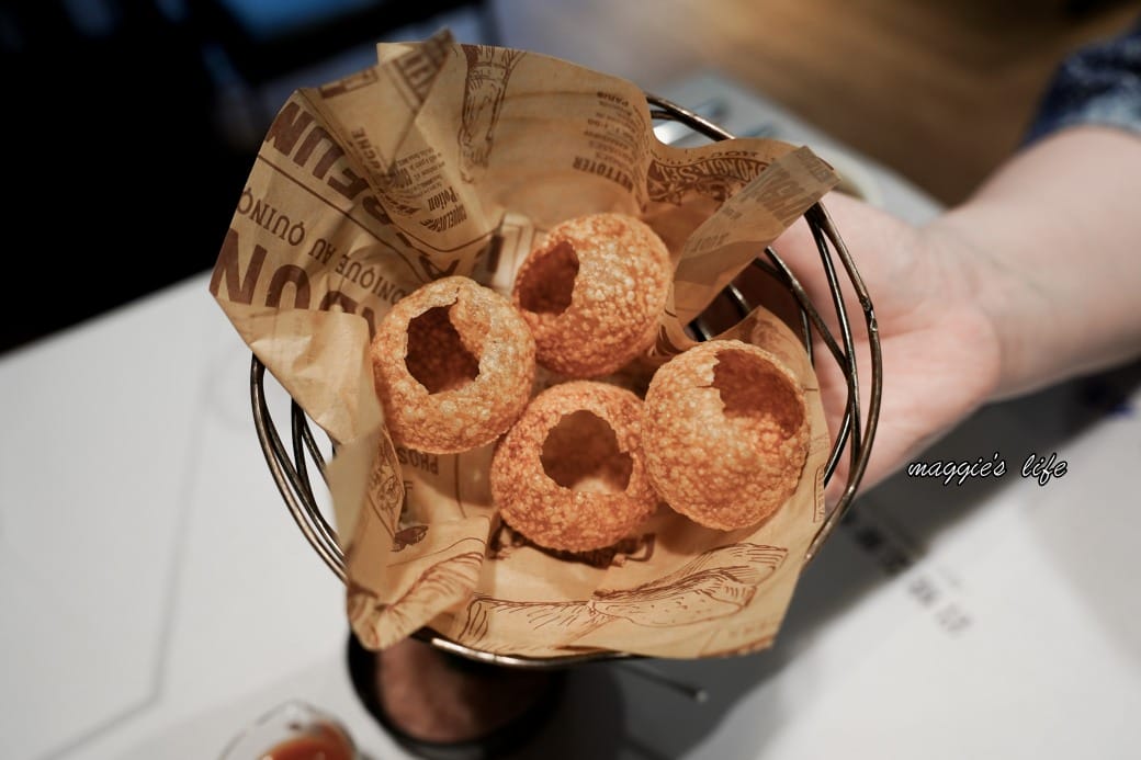 凱恩斯岩燒牛排｜400度火燒岩石，約會生日聚餐牛排餐廳推薦