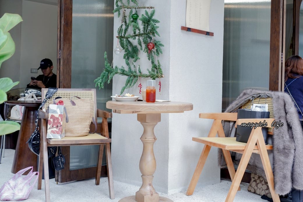 Mois Cafe，香港人開的法式咖啡廳，一秒來到巴黎街邊，IG打卡超熱門，新開幕