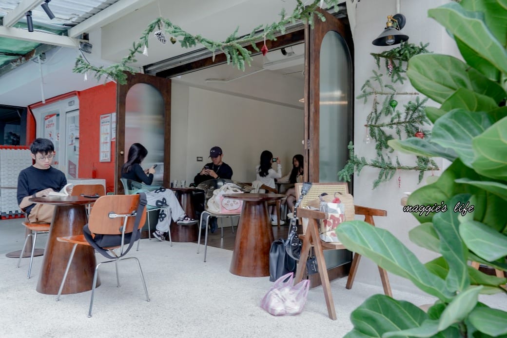 Mois Cafe，香港人開的法式咖啡廳，一秒來到巴黎街邊，IG打卡超熱門，新開幕