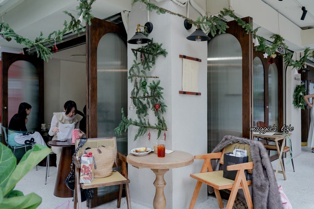 Mois Cafe，香港人開的法式咖啡廳，一秒來到巴黎街邊，IG打卡超熱門，新開幕