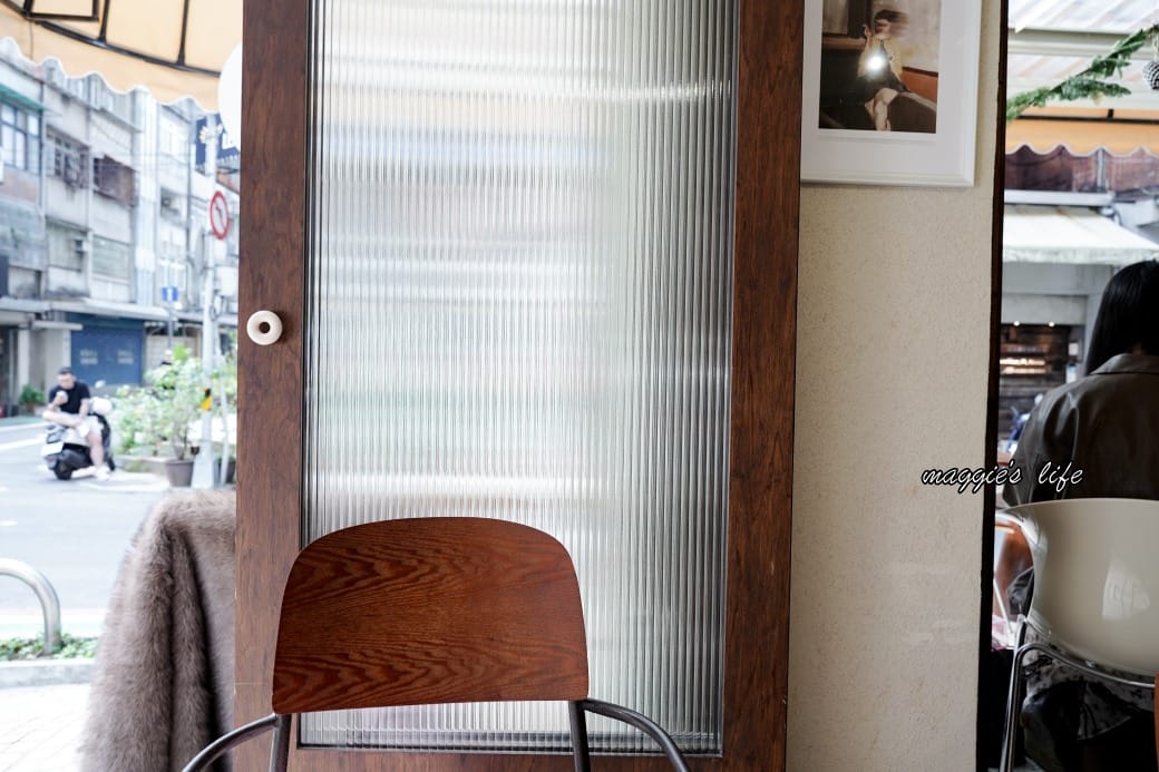 Mois Cafe，香港人開的法式咖啡廳，一秒來到巴黎街邊，IG打卡超熱門，新開幕