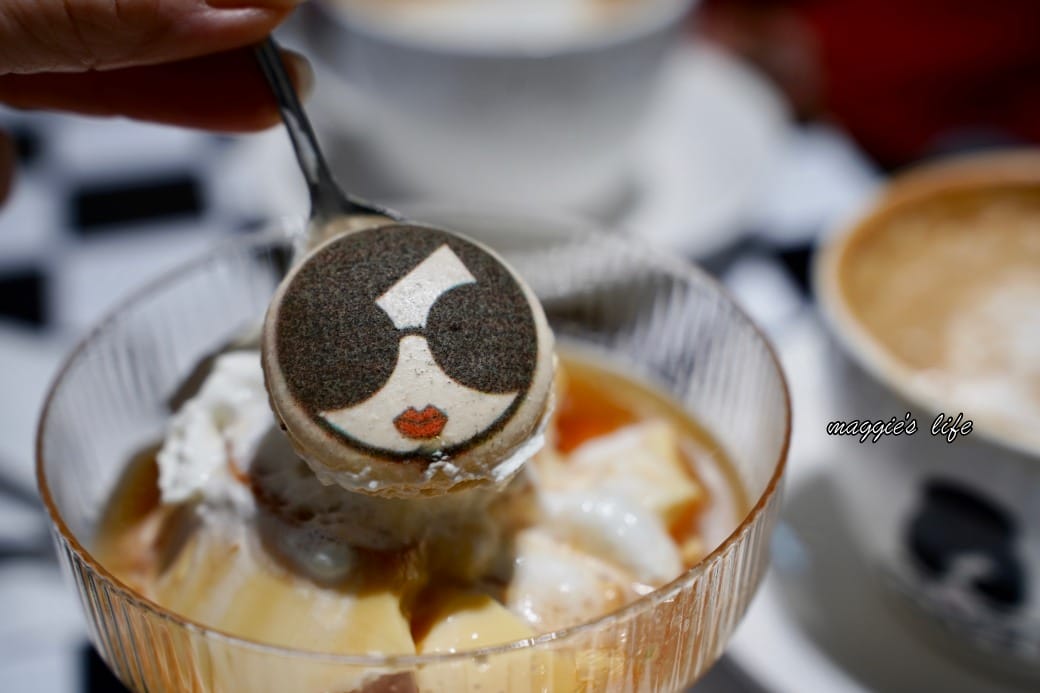 全球第一間alice + olivia café插旗新光三越A8，時尚又可愛的 Stacey Face 娃娃頭超級療癒，快約姊姊妹妹來下午茶吧