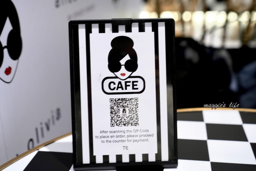 全球第一間alice + olivia café插旗新光三越A8,時尚又可愛的 Stacey Face 娃娃頭超級療癒,快約姊姊妹妹來下午茶吧 - 第13張圖 全球第一間alice + olivia café插旗新光三越A8,時尚又可愛的 Stacey Face 娃娃頭超級療癒,快約姊姊妹妹來下午茶吧