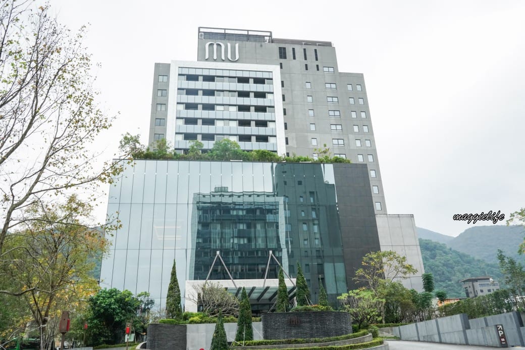 宜蘭溫泉飯店｜礁溪寒沐酒店，礁溪親子飯店高評價二訪推薦，獨立、戶外泡湯室，裸湯美人湯，兒童電競室，賽車跑道，溫水泳池滑水道超享受