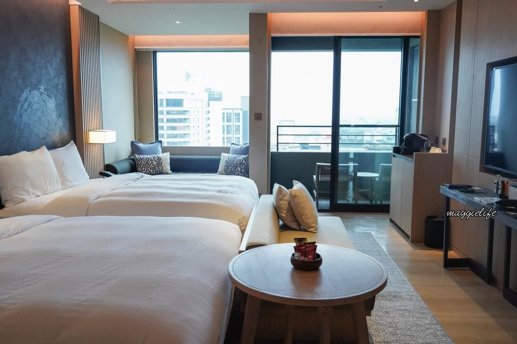 宜蘭溫泉飯店｜礁溪寒沐酒店，礁溪親子飯店高評價二訪推薦，獨立、戶外泡湯室，裸湯美人湯，兒童電競室，賽車跑道，溫水泳池滑水道超享受