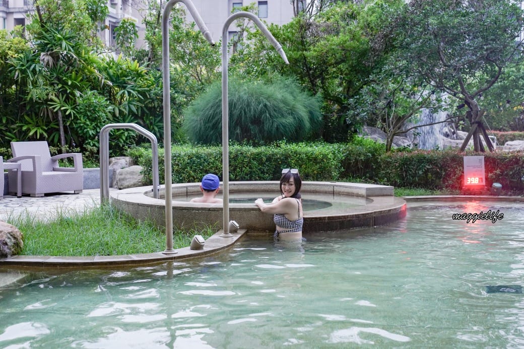 宜蘭溫泉飯店｜礁溪寒沐酒店，礁溪親子飯店高評價二訪推薦，獨立、戶外泡湯室，裸湯美人湯，兒童電競室，賽車跑道，溫水泳池滑水道超享受