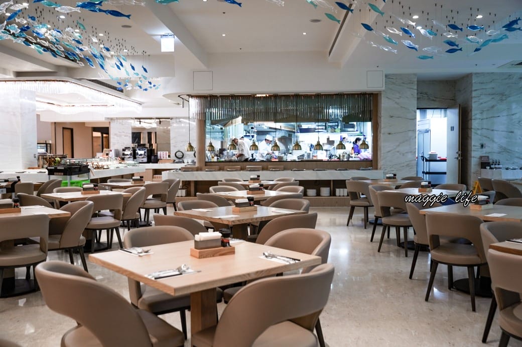 宜蘭礁溪葛瑪蘭之星飯店星苑自助餐吃到飽，只要580就可以吃到當季海鮮爐烤牛排吃到飽