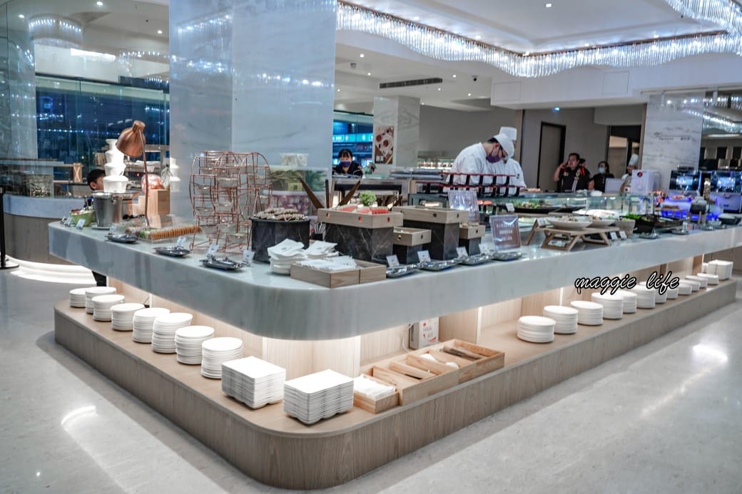 宜蘭礁溪葛瑪蘭之星飯店星苑自助餐吃到飽，只要580就可以吃到當季海鮮爐烤牛排吃到飽