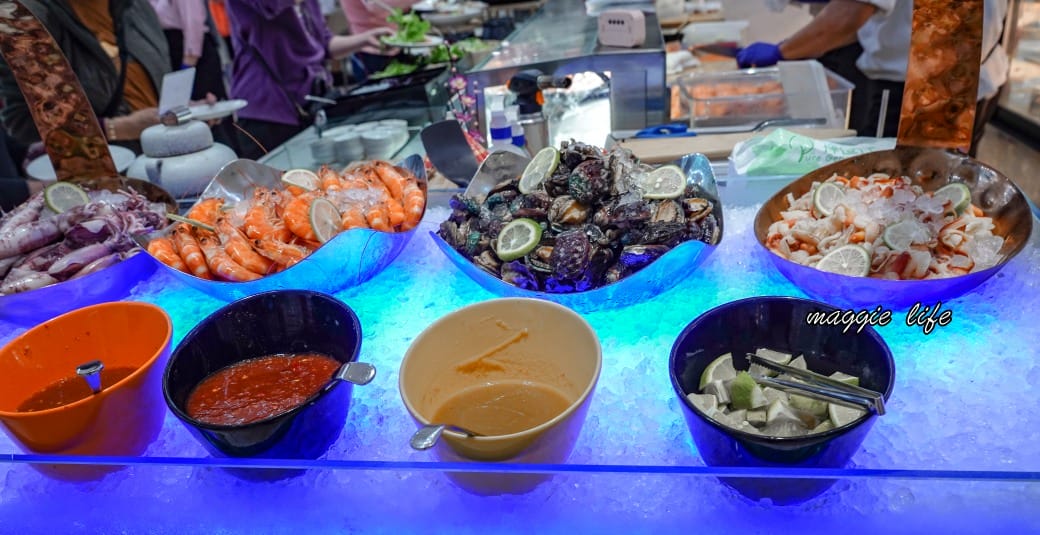 宜蘭礁溪葛瑪蘭之星飯店星苑自助餐吃到飽，只要580就可以吃到當季海鮮爐烤牛排吃到飽