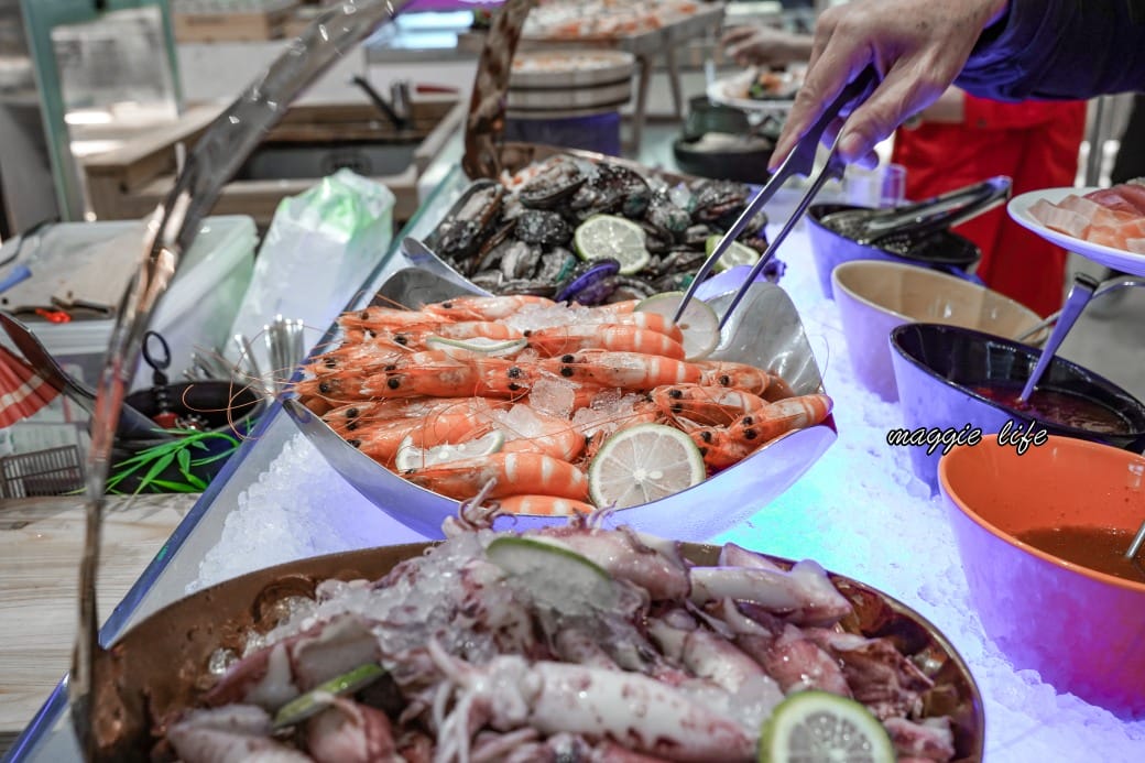 宜蘭礁溪葛瑪蘭之星飯店星苑自助餐吃到飽，只要580就可以吃到當季海鮮爐烤牛排吃到飽