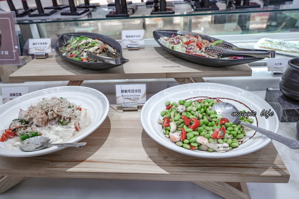 宜蘭礁溪葛瑪蘭之星飯店星苑自助餐吃到飽，只要580就可以吃到當季海鮮爐烤牛排吃到飽