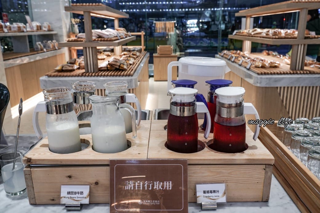 宜蘭礁溪葛瑪蘭之星飯店星苑自助餐吃到飽，只要580就可以吃到當季海鮮爐烤牛排吃到飽