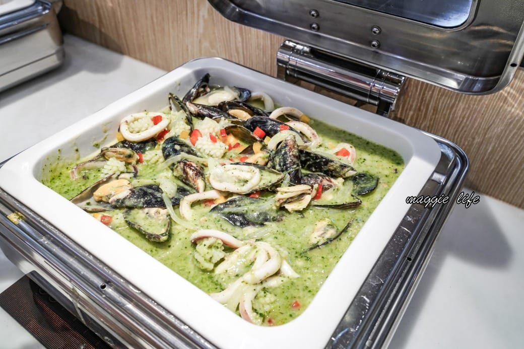 宜蘭礁溪葛瑪蘭之星飯店星苑自助餐吃到飽，只要580就可以吃到當季海鮮爐烤牛排吃到飽