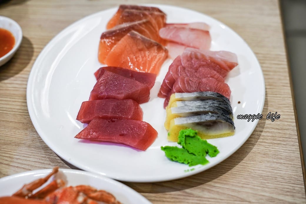 宜蘭礁溪葛瑪蘭之星飯店星苑自助餐吃到飽，只要580就可以吃到當季海鮮爐烤牛排吃到飽