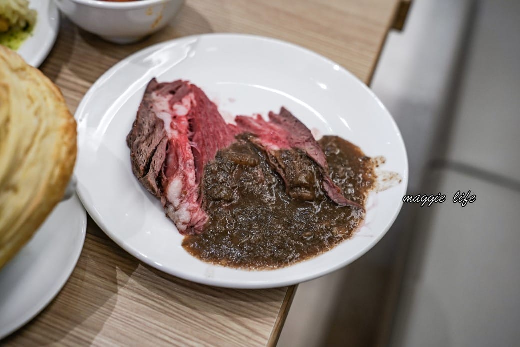 宜蘭礁溪葛瑪蘭之星飯店星苑自助餐吃到飽，只要580就可以吃到當季海鮮爐烤牛排吃到飽