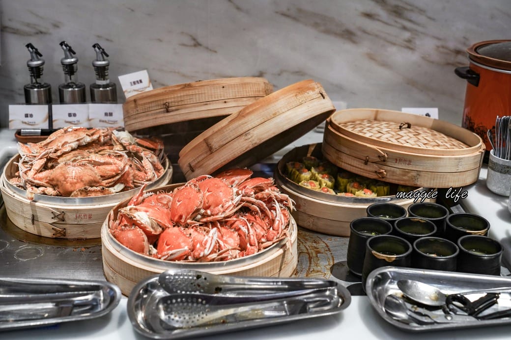 宜蘭礁溪葛瑪蘭之星飯店星苑自助餐吃到飽，只要580就可以吃到當季海鮮爐烤牛排吃到飽