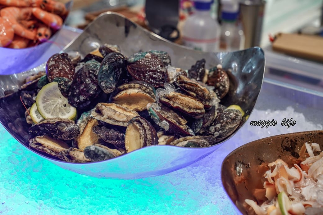 宜蘭礁溪葛瑪蘭之星飯店星苑自助餐吃到飽，只要580就可以吃到當季海鮮爐烤牛排吃到飽