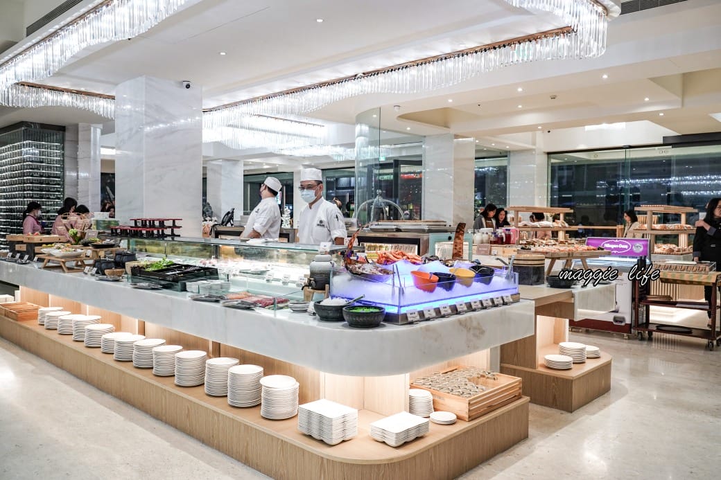 宜蘭礁溪葛瑪蘭之星飯店星苑自助餐吃到飽，只要580就可以吃到當季海鮮爐烤牛排吃到飽