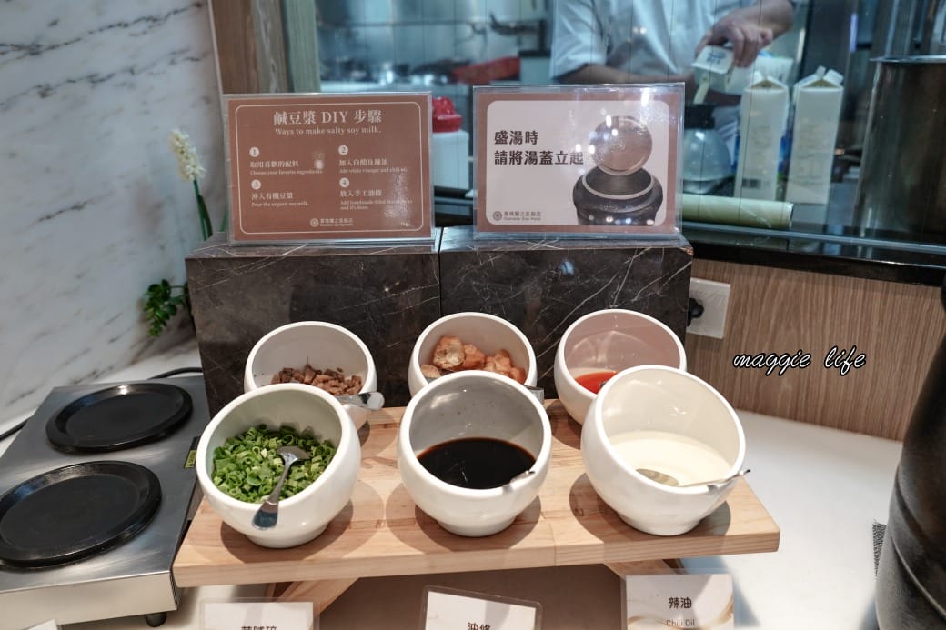 葛瑪蘭之星飯店自助早餐吃到飽 ，中式日式西式豐盛自助早餐通通都有，一泊二食溫泉飯店超級讚