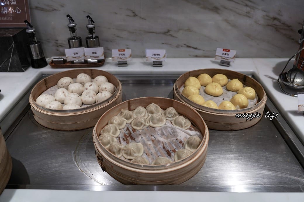 葛瑪蘭之星飯店自助早餐吃到飽 ，中式日式西式豐盛自助早餐通通都有，一泊二食溫泉飯店超級讚