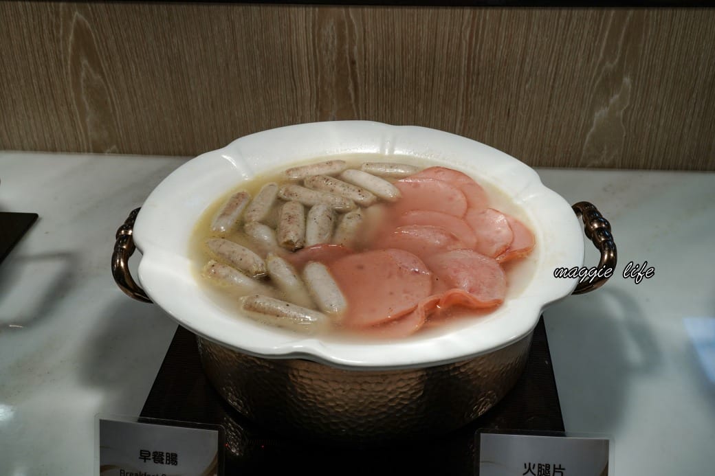 葛瑪蘭之星飯店自助早餐吃到飽 ，中式日式西式豐盛自助早餐通通都有，一泊二食溫泉飯店超級讚