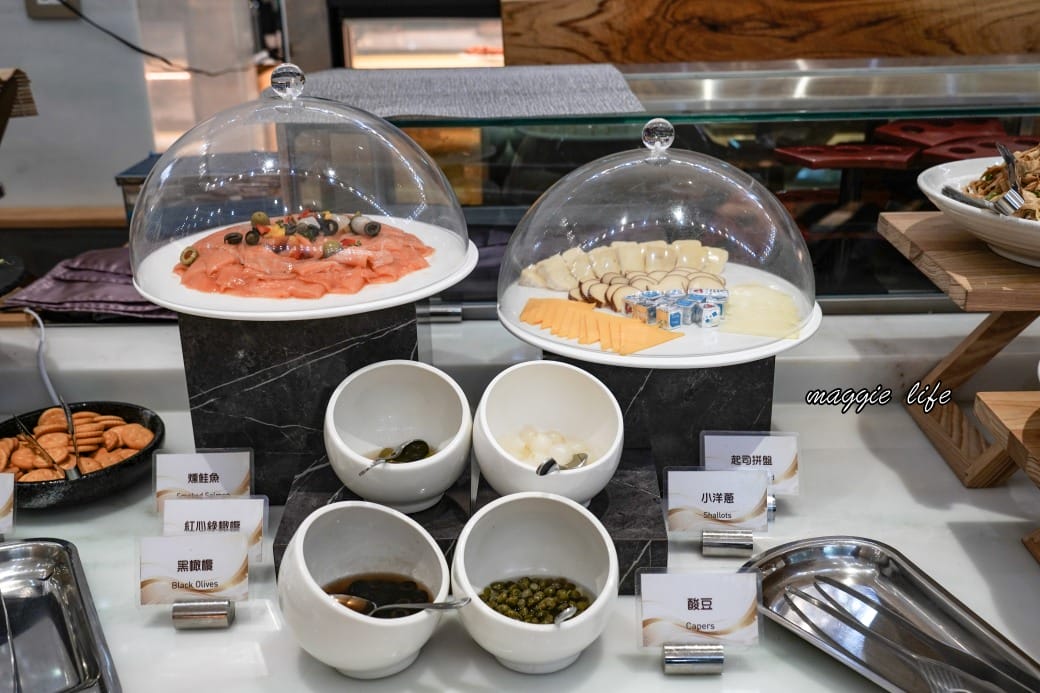 葛瑪蘭之星飯店自助早餐吃到飽 ，中式日式西式豐盛自助早餐通通都有，一泊二食溫泉飯店超級讚