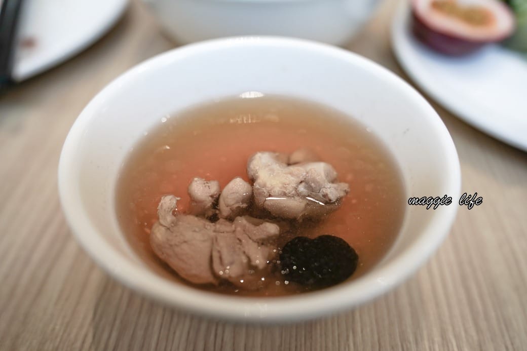 葛瑪蘭之星飯店自助早餐吃到飽 ，中式日式西式豐盛自助早餐通通都有，一泊二食溫泉飯店超級讚