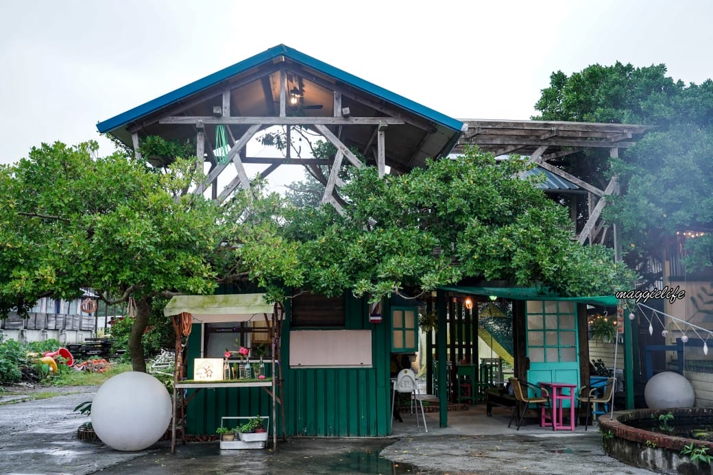 萬里咖啡廳推薦|樹下食光樹屋咖啡廳,坐在樹屋喝咖啡看美景還有溜滑梯,菜單 - 第1張圖 萬里咖啡廳推薦|樹下食光樹屋咖啡廳,坐在樹屋喝咖啡看美景還有溜滑梯,菜單