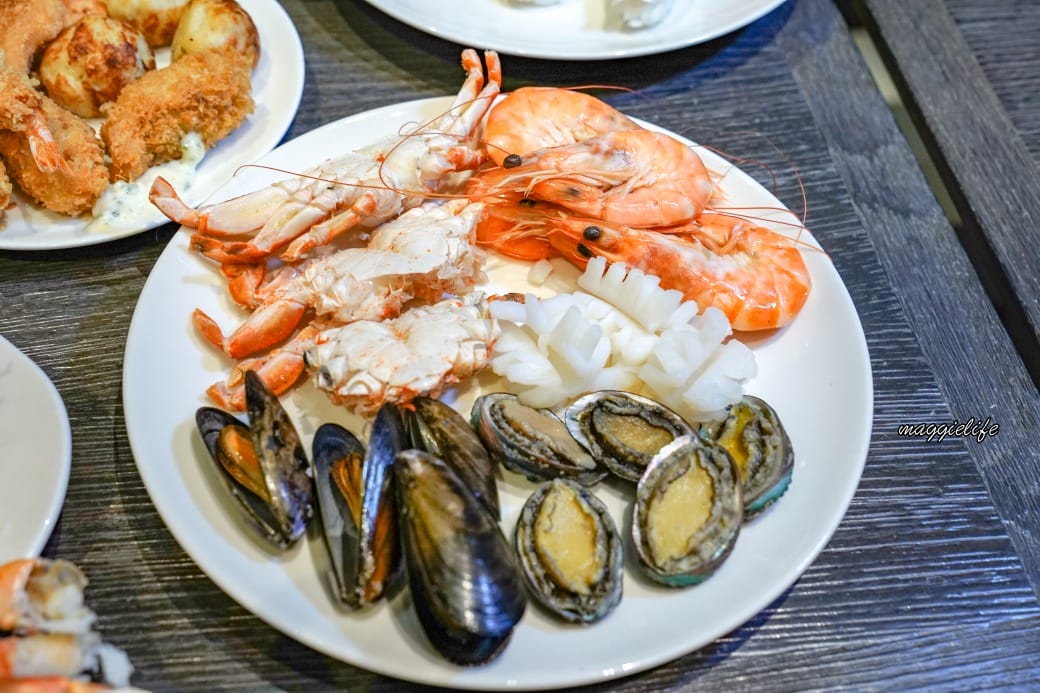 礁溪寒沐酒店MU TABLE沐饗東瀛美食祭自助餐吃到飽，松葉蟹生魚片螃蟹等等漁港直送超好吃