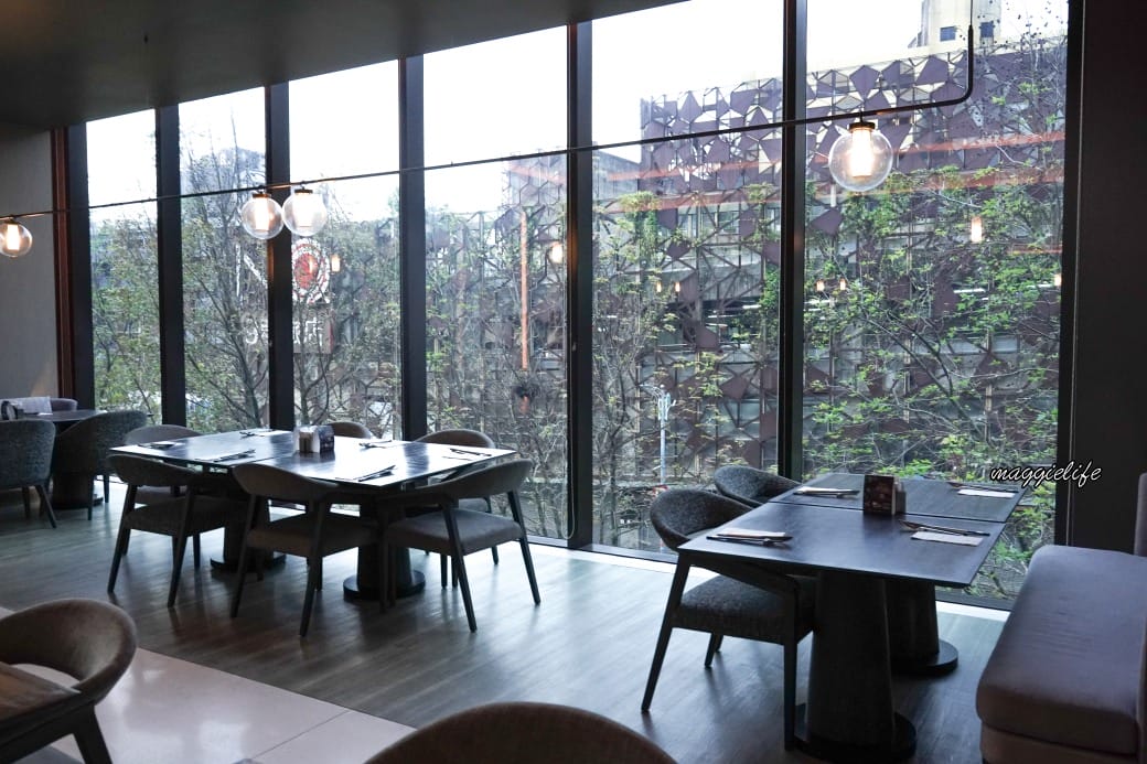 礁溪寒沐酒店MU TABLE，880元泰國菜吃到飽，直接吃四小時，超爽，快衝，還有85折優惠