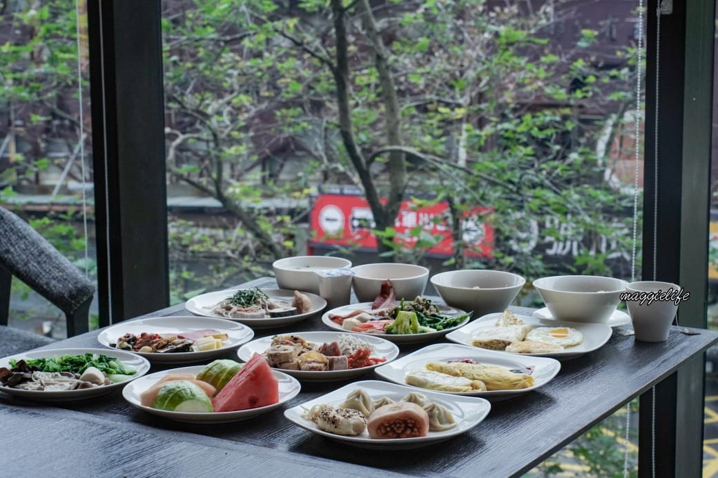 宜蘭礁溪寒沐酒店｜自助早餐MU TABLE吃到飽，百種以上中西日式自助早餐，大片落地窗的景觀豪華餐吃到飽