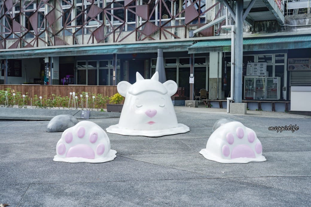 宜蘭溫泉飯店｜礁溪寒沐酒店，礁溪親子飯店高評價二訪推薦，獨立、戶外泡湯室，裸湯美人湯，兒童電競室，賽車跑道，溫水泳池滑水道超享受